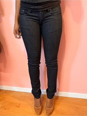 Dark blue low rise skinny jeans